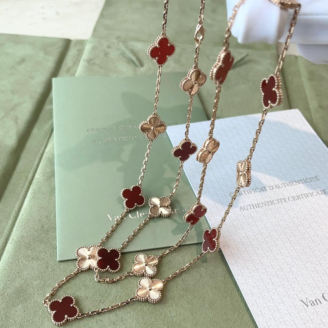 [Elowen jewelsry ]CLOVER 20 MOTIFS LASER CARNELIAN NECKLACE