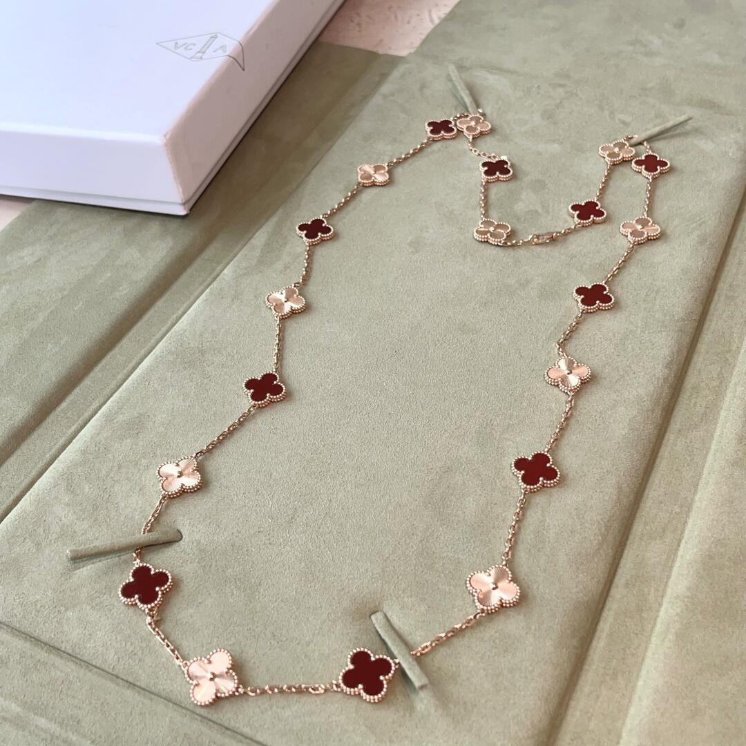 [Elowen jewelsry ]CLOVER 20 MOTIFS LASER CARNELIAN NECKLACE