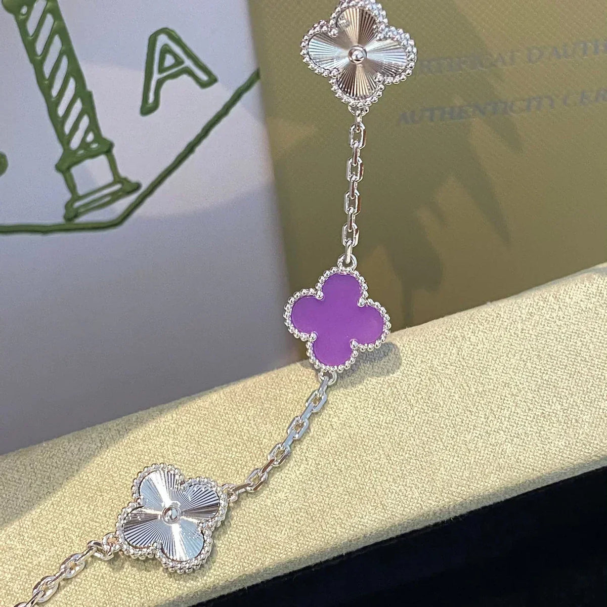 [Elowen jewelsry ] CLOVER 5 MOTIF VIOLET BRACELET COLLECTION