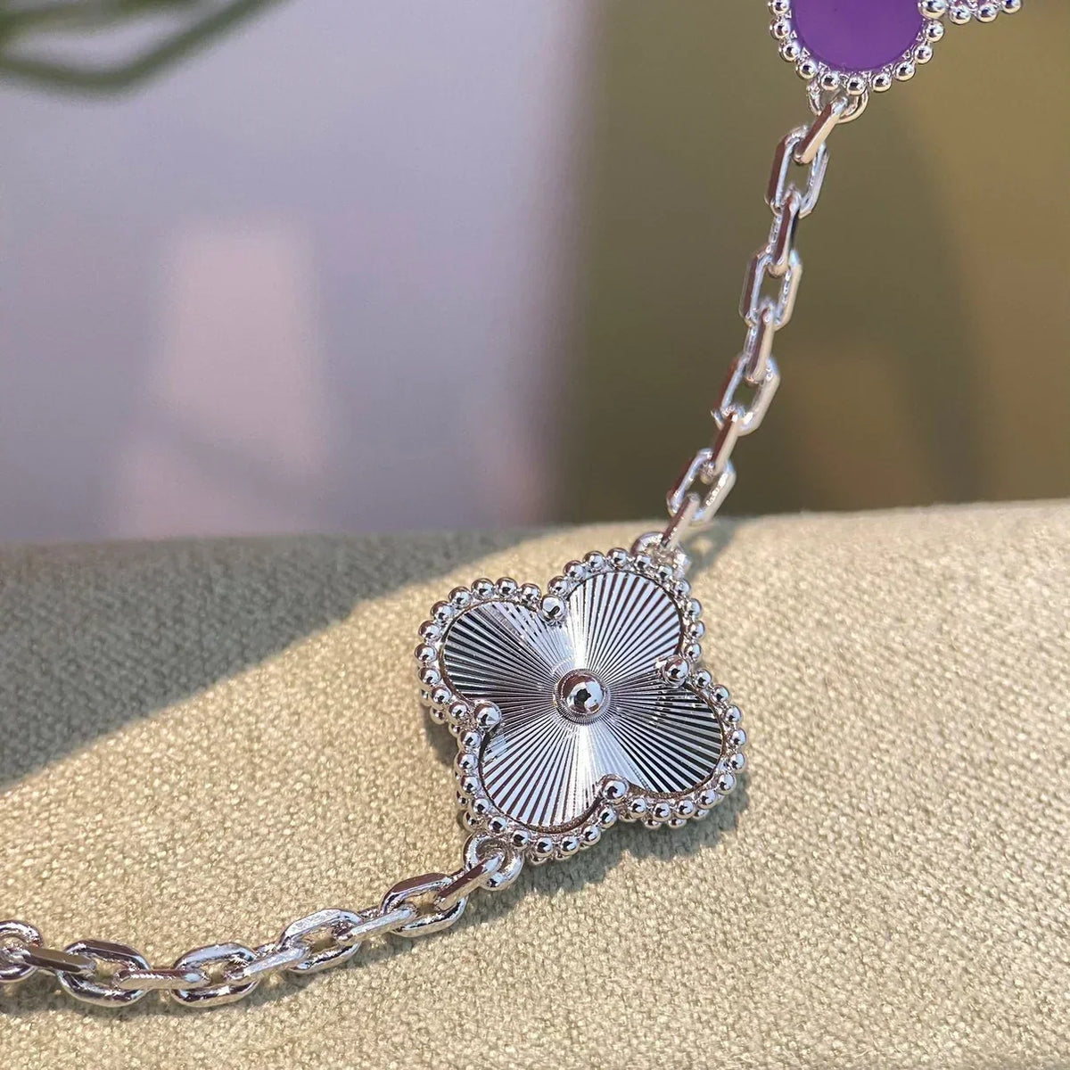 [Elowen jewelsry ] CLOVER 5 MOTIF VIOLET BRACELET COLLECTION