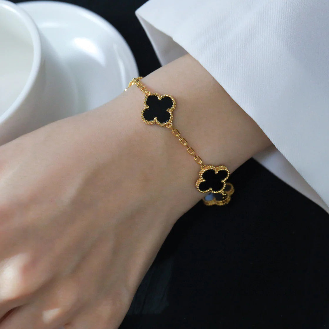 [Elowen Schmuck] CLOVER 5-MOTIV ONYX ARMBAND KOLLEKTION