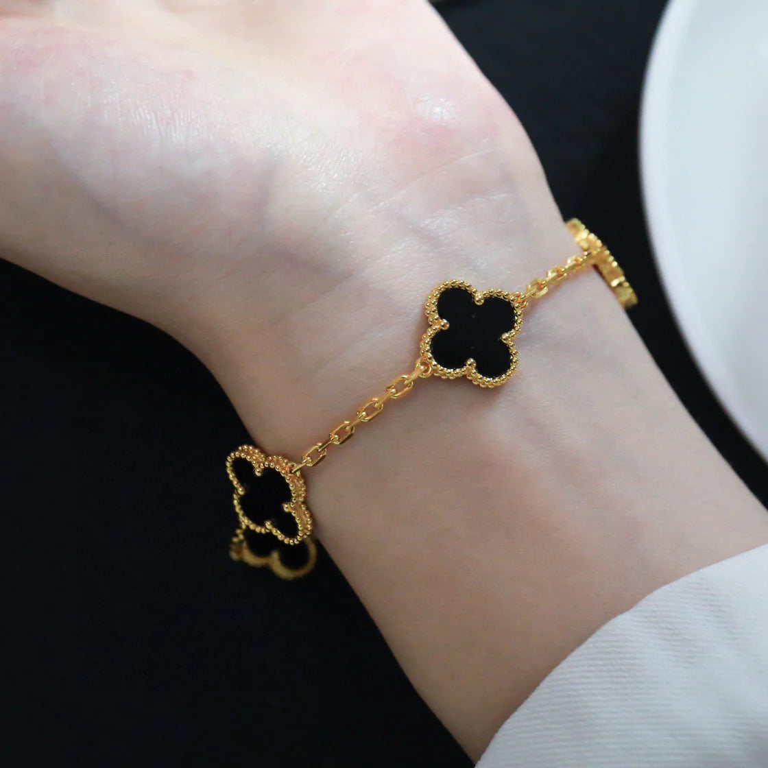 [Elowen Schmuck] CLOVER 5-MOTIV ONYX ARMBAND KOLLEKTION