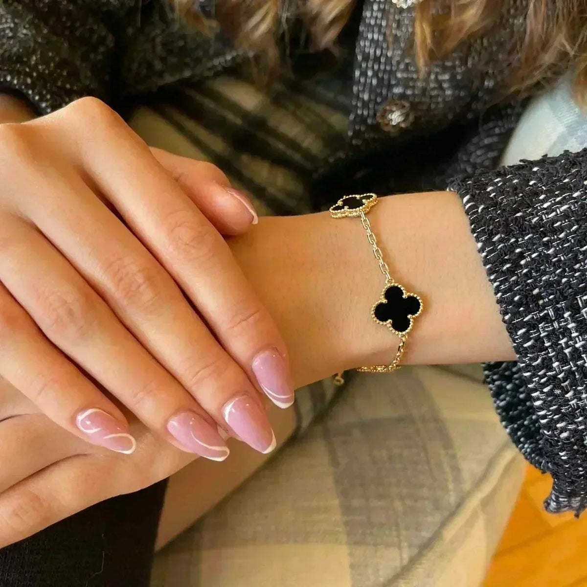 [Elowen Schmuck] CLOVER 5-MOTIV ONYX ARMBAND KOLLEKTION