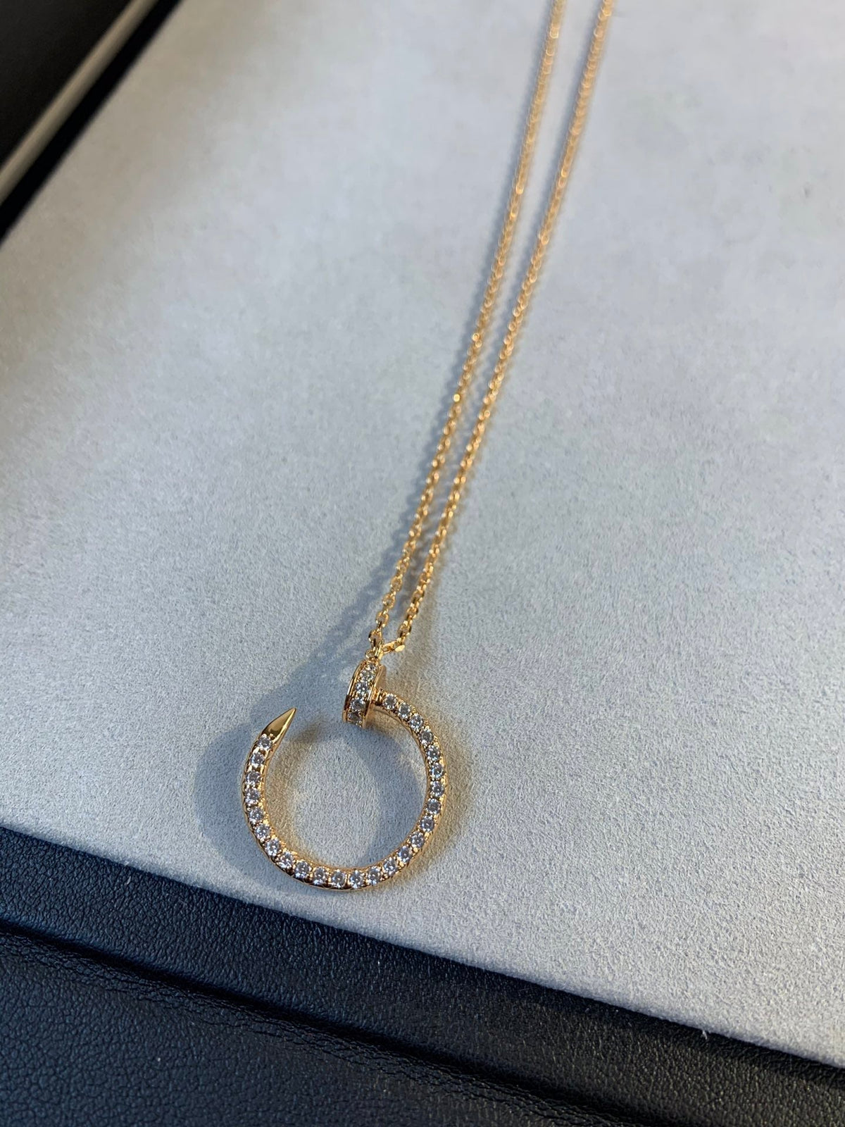 {
  "Elowen jewelsry": "Elowen ジュエリー",
  "JUSTE NECKLACE PINK GOLD DIAMONDS": "JUSTE ネックレス ピンクゴールド ダイヤモンド"
}