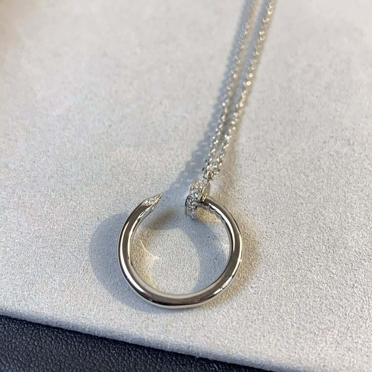 {
  "Elowen jewelsry": "Elowen ジュエリー",
  "JUSTE NECKLACE SILVER": "JUSTE ネックレス シルバー"
}