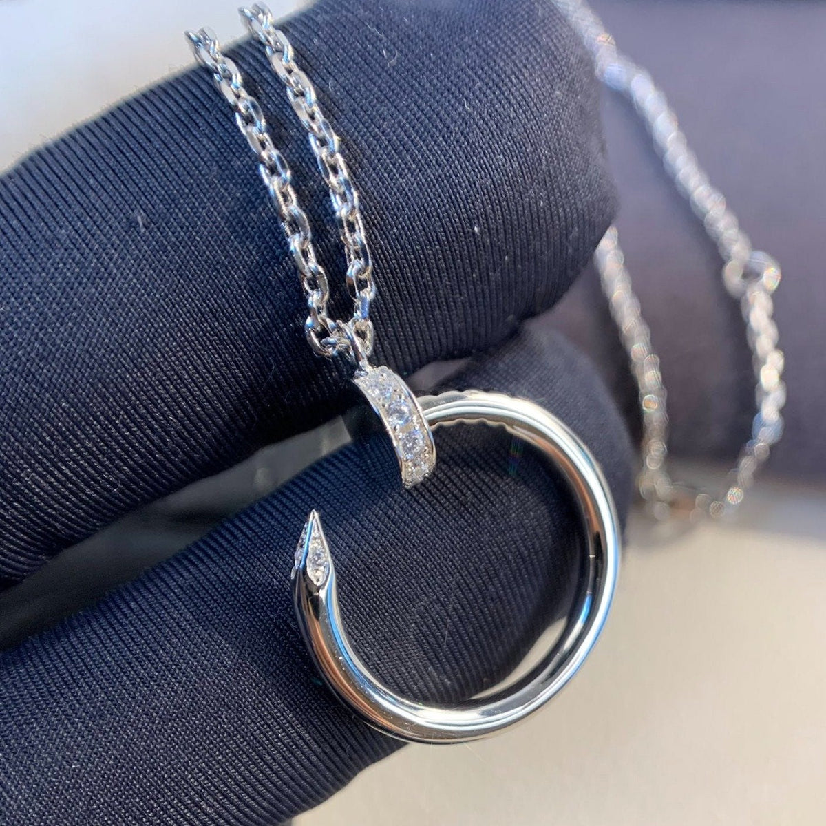 {
  "Elowen jewelsry": "Elowen ジュエリー",
  "JUSTE NECKLACE SILVER": "JUSTE ネックレス シルバー"
}