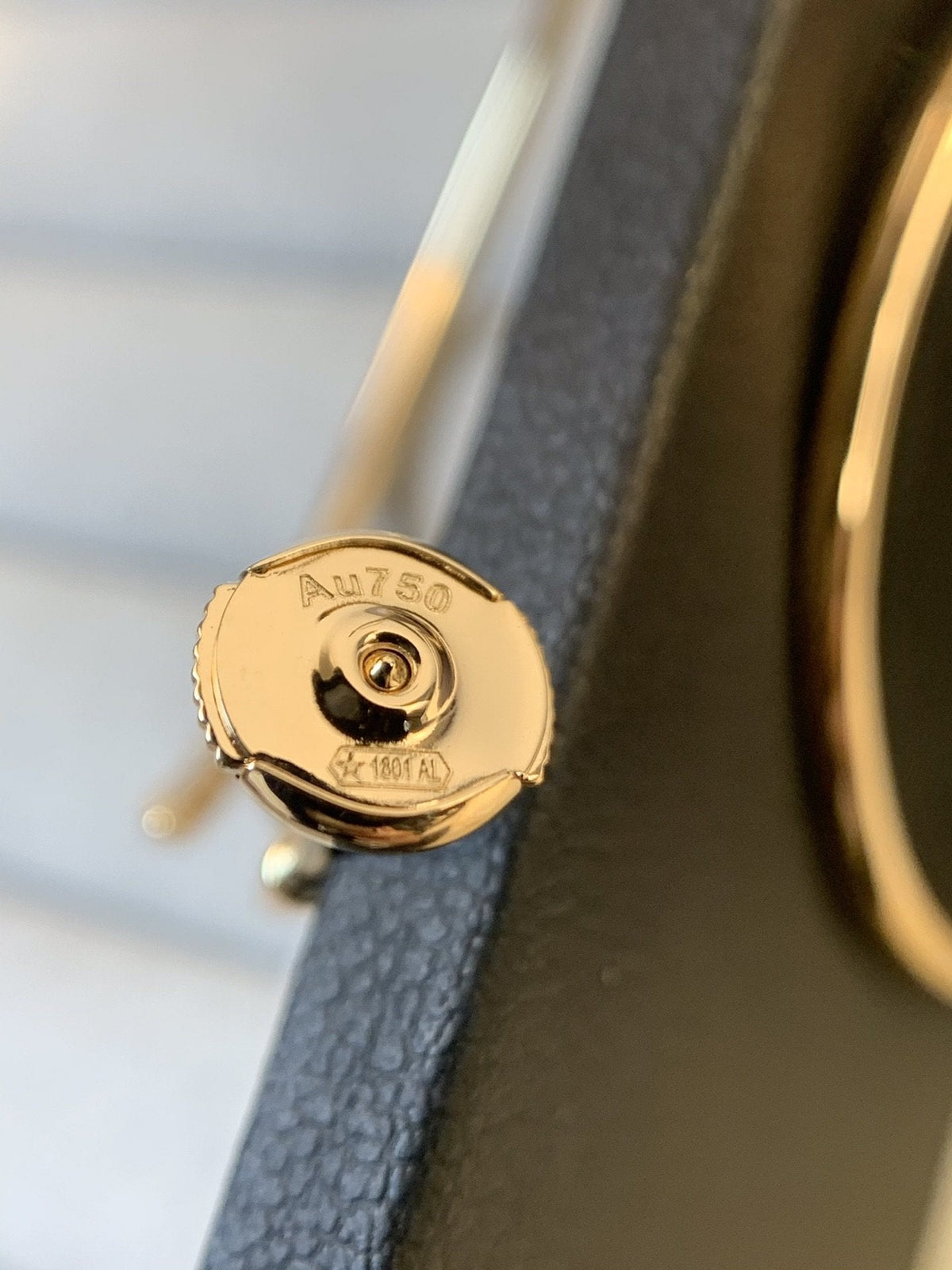 {
  "Elowen jewelsry": "Elowen ジュエリー",
  "JUSTE EARRINGS GOLD DIAMONDS 1.8MM": "JUSTE イヤリング ゴールド ダイヤモンド 1.8mm"
}