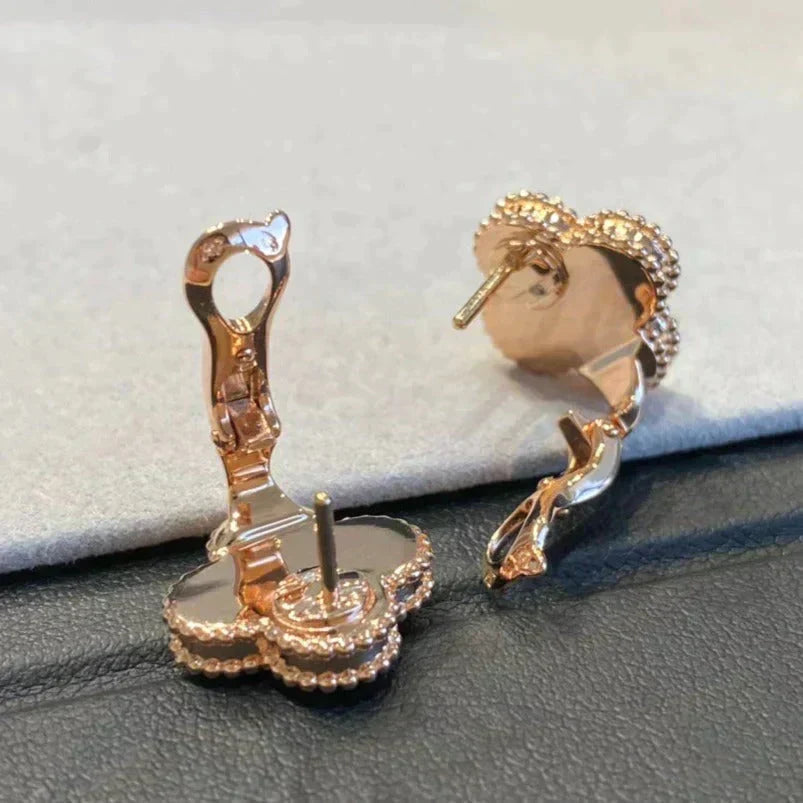 [Elowen jewelsry ]CLOVER MEDIUM 1 MOTIFS GRAY MOP  DIAMOND EARRINGS