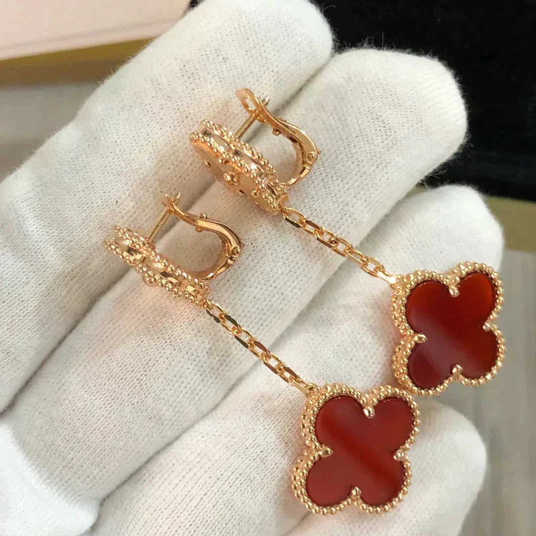 {
  "Elowen jewelsry": "Elowen ジュエリー",
  "CLOVER 2 MOTIF LASER CARNELIAN EARRINGS": "クローバー 2モチーフ レーザーカーネリアン ピアス"
}