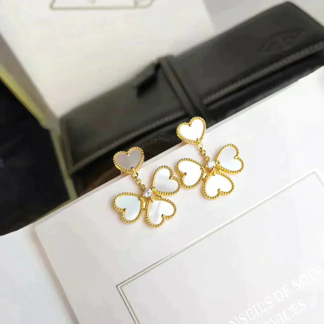 [Elowen jewelsry ]CLOVER SWEET WHITE MOP EARRINGS