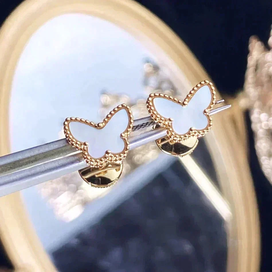 {
  "Elowen jewelsry": "Elowen ジュエリー",
  "SWEET BUTTERFLY MOP EARSTUDS": "スウィートバタフライ MOP ピアス"
}