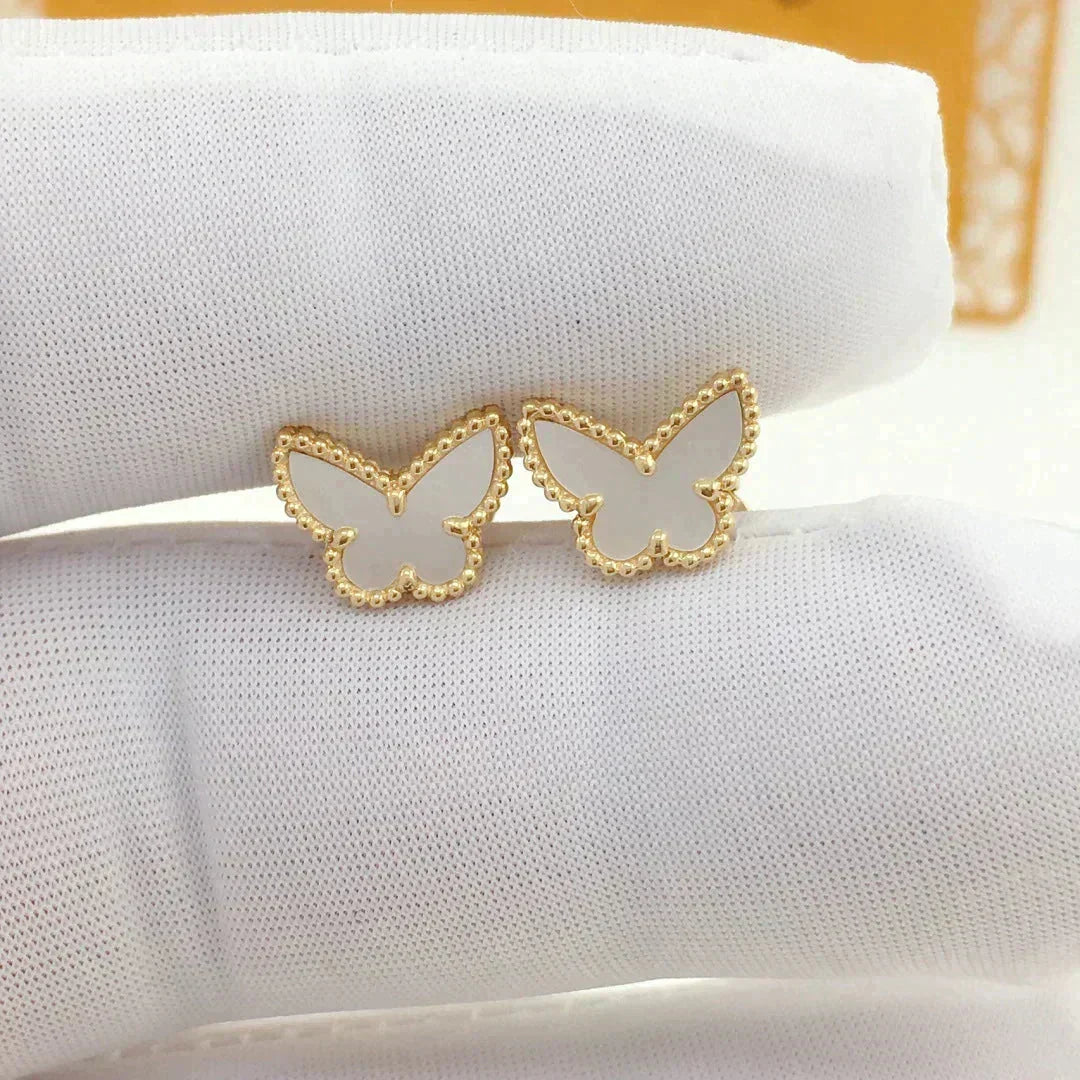 {
  "Elowen jewelsry": "Elowen ジュエリー",
  "SWEET BUTTERFLY MOP EARSTUDS": "スウィートバタフライ MOP ピアス"
}