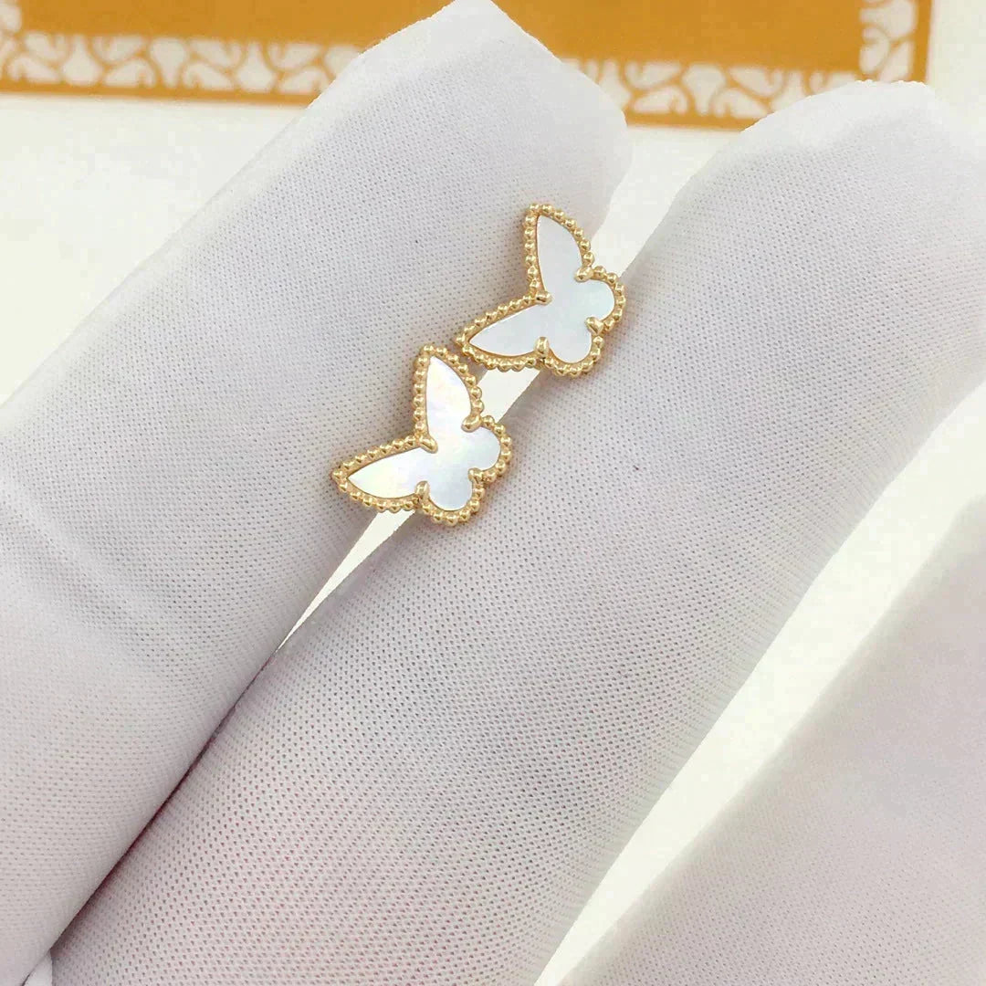 {
  "Elowen jewelsry": "Elowen ジュエリー",
  "SWEET BUTTERFLY MOP EARSTUDS": "スウィートバタフライ MOP ピアス"
}