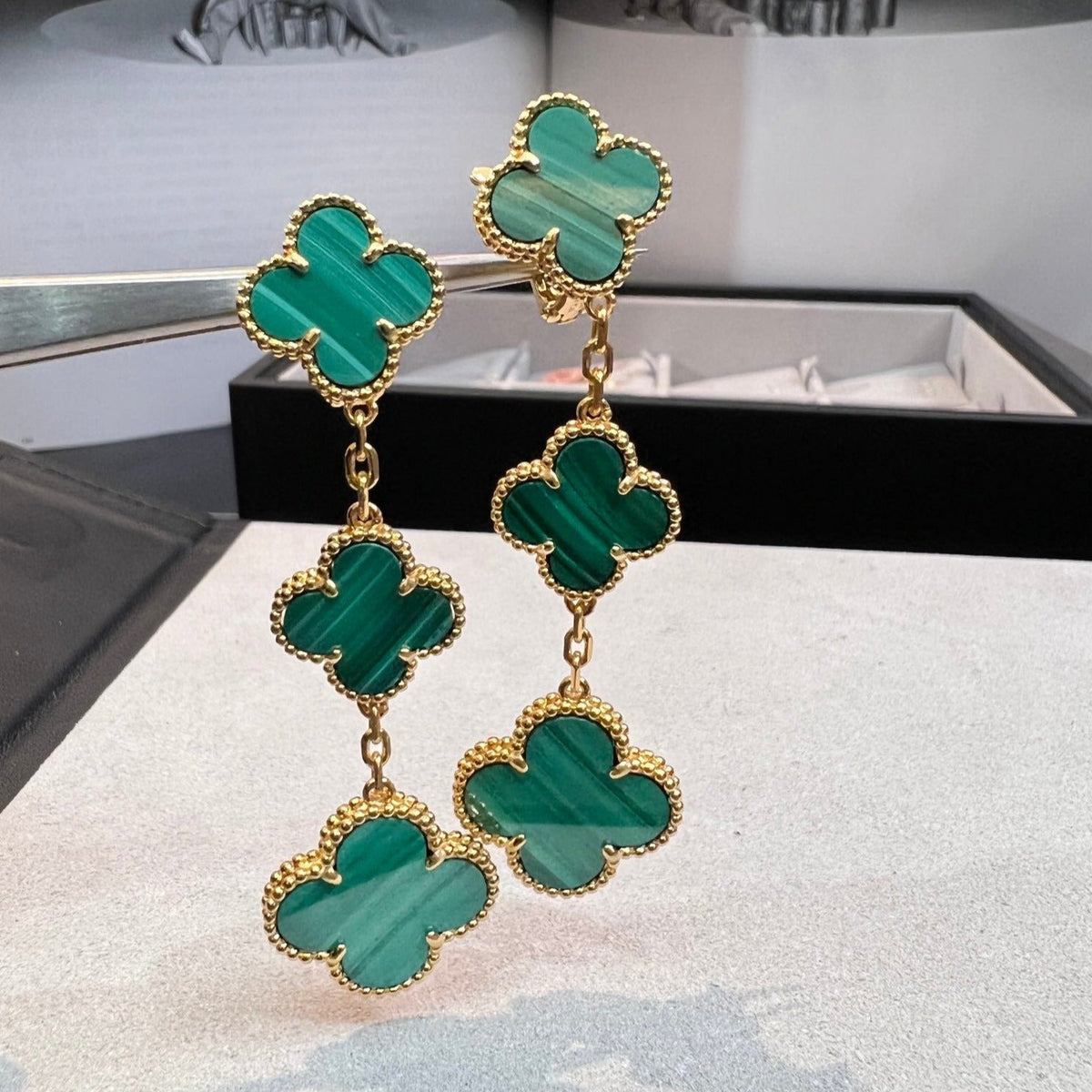 [Elowen Schmuck] KLEEBLATT MALACHIT 3 MOTIVE GOLD
