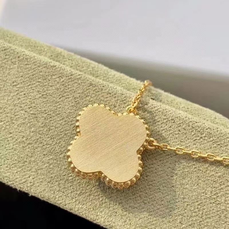 [Elowen jewelsry ]CLOVER 15MM DIAMOND TURQUOISE NECKLACE