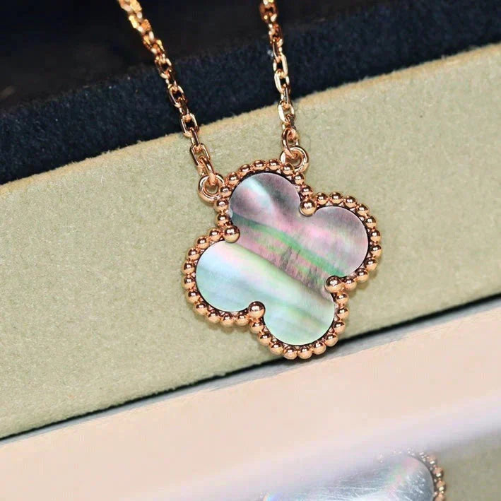 [Elowen jewelsry ]CLOVER 15MM  GRAY MOTHER OF PEARL NECKLACE