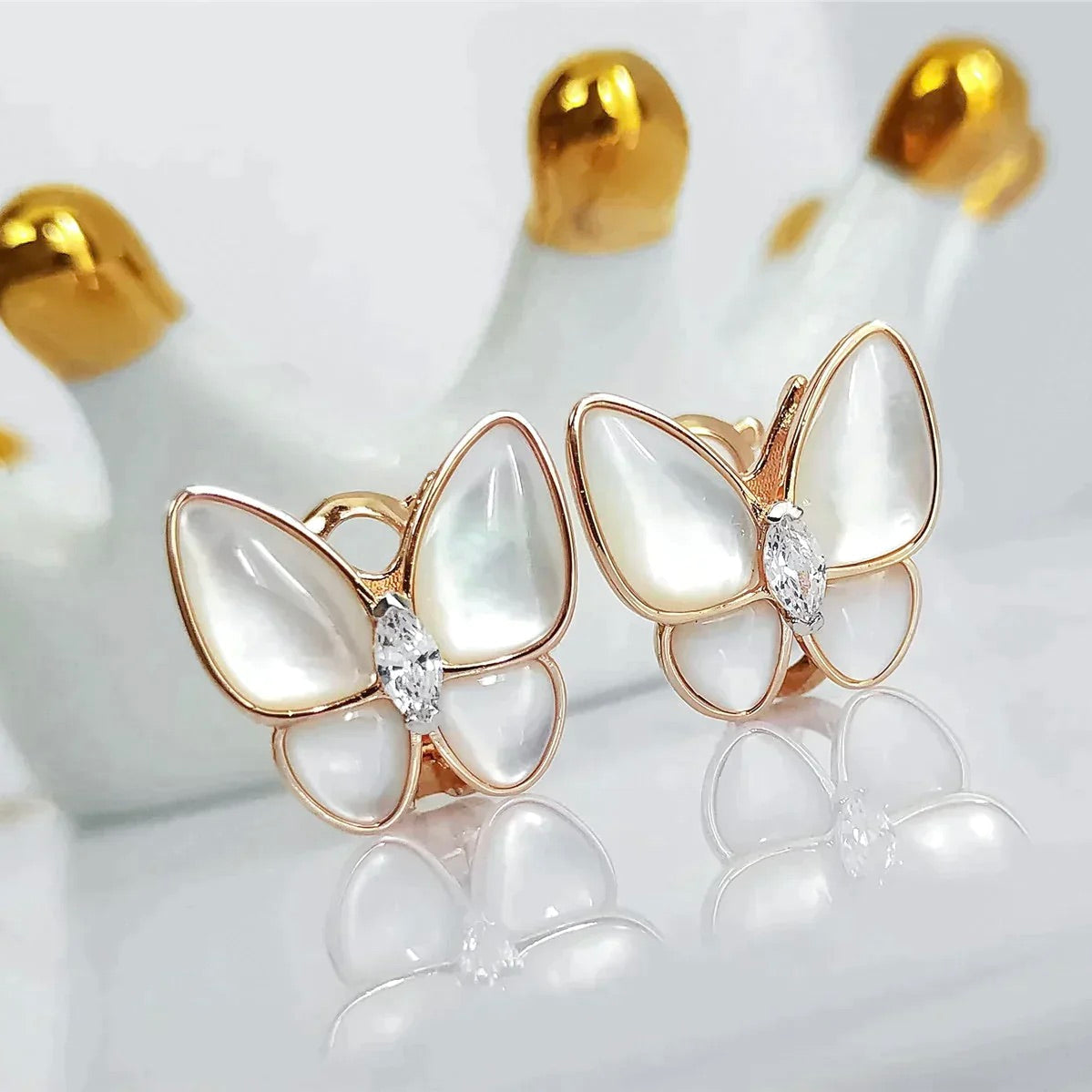 [Elowen jewelsry ]BUTTERFLY MOP DIAMOND EARRINGS