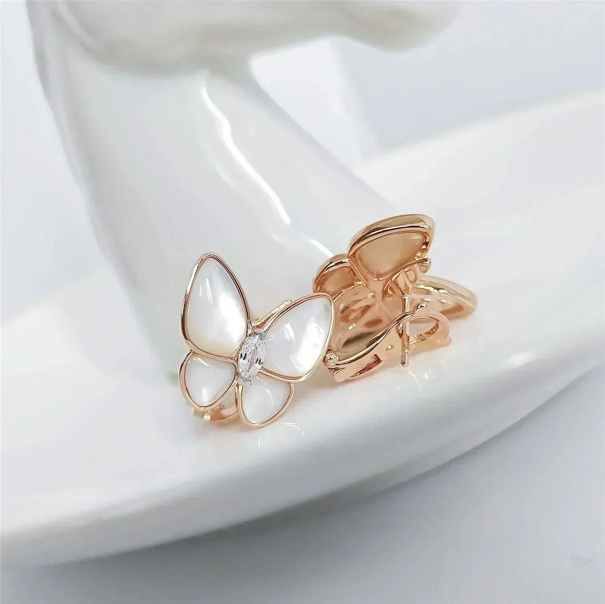 [Elowen jewelsry ]BUTTERFLY MOP DIAMOND EARRINGS