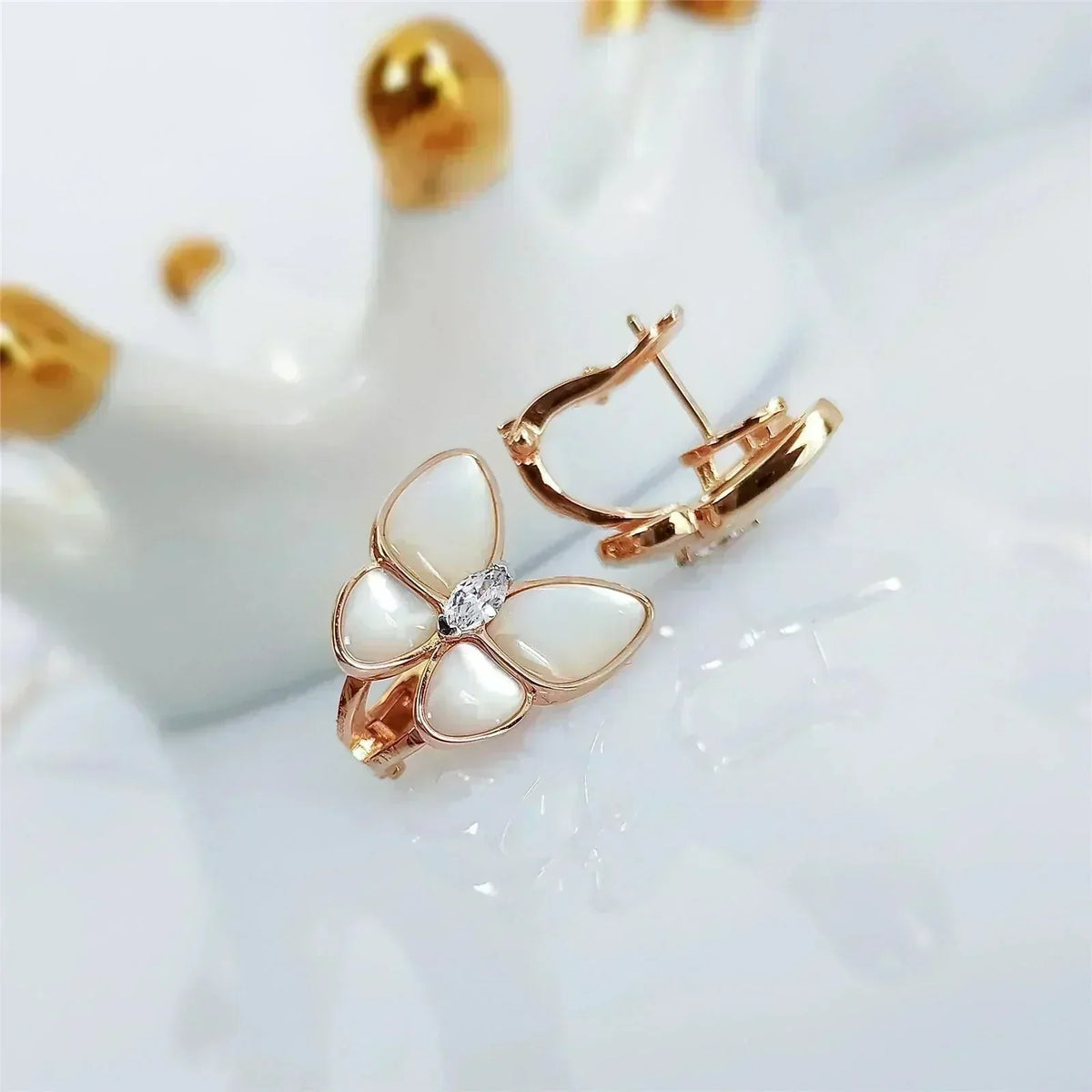 [Elowen jewelsry ]BUTTERFLY MOP DIAMOND EARRINGS