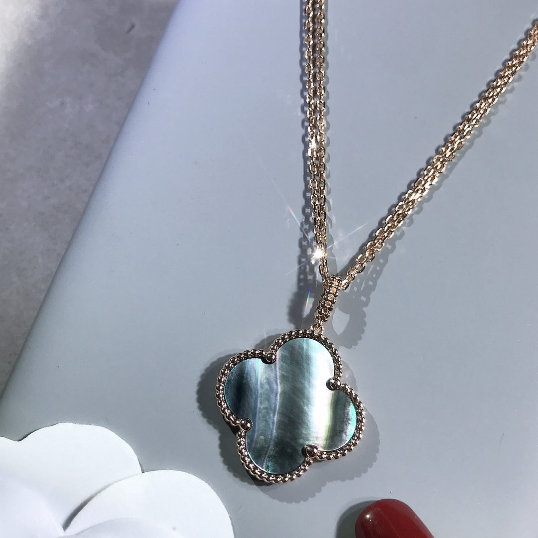 [Elowen jewelsry ]CLOVER 25MM GOLD DARK MOP BIG CLOVER NECKLACE