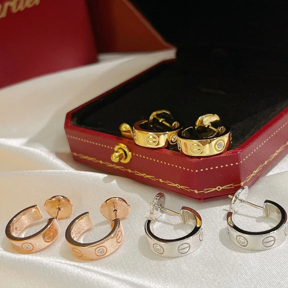 {
  "Elowen jewelsry": "Elowen ジュエリー",
  "LOVE EARRINGS 5.7MM 2 DIAMONDS": "LOVE ピアス 5.7mm ダイヤモンド2石"
}