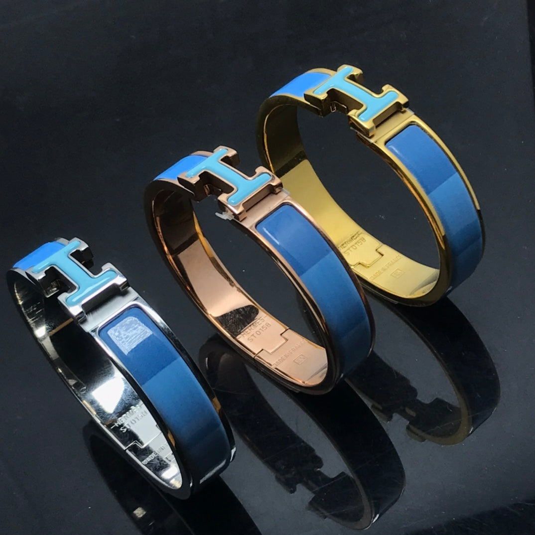 {
  "Elowen jewelsry": "Elowen Schmuck",
  "H BRACELET BLUE RAINBOW CERAMIC": "H-ARMBAND BLAUER REGENBOGEN KERAMIK"
}