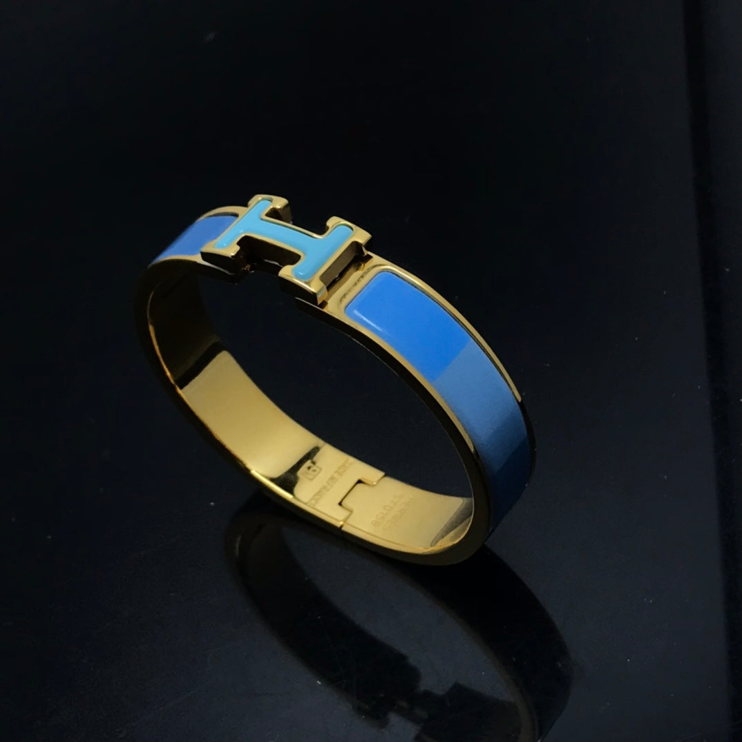 {
  "Elowen jewelsry": "Elowen Schmuck",
  "H BRACELET BLUE RAINBOW CERAMIC": "H-ARMBAND BLAUER REGENBOGEN KERAMIK"
}