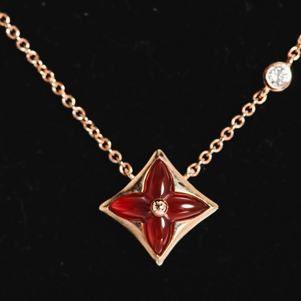 {"Elowen jewelsry": "Elowen ジュエリー", "STAR NECKLACE PINK GOLD 1 DIAMOND": "スターネックレス ピンクゴールド 1ダイヤモンド"}