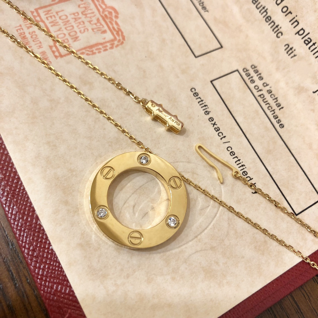 {
  "Elowen jewelsry": "Elowen ジュエリー",
  "LOVE NECKLACE 16MM 3 DIAMONDS": "LOVE ネックレス 16mm 3ダイヤモンド"
}