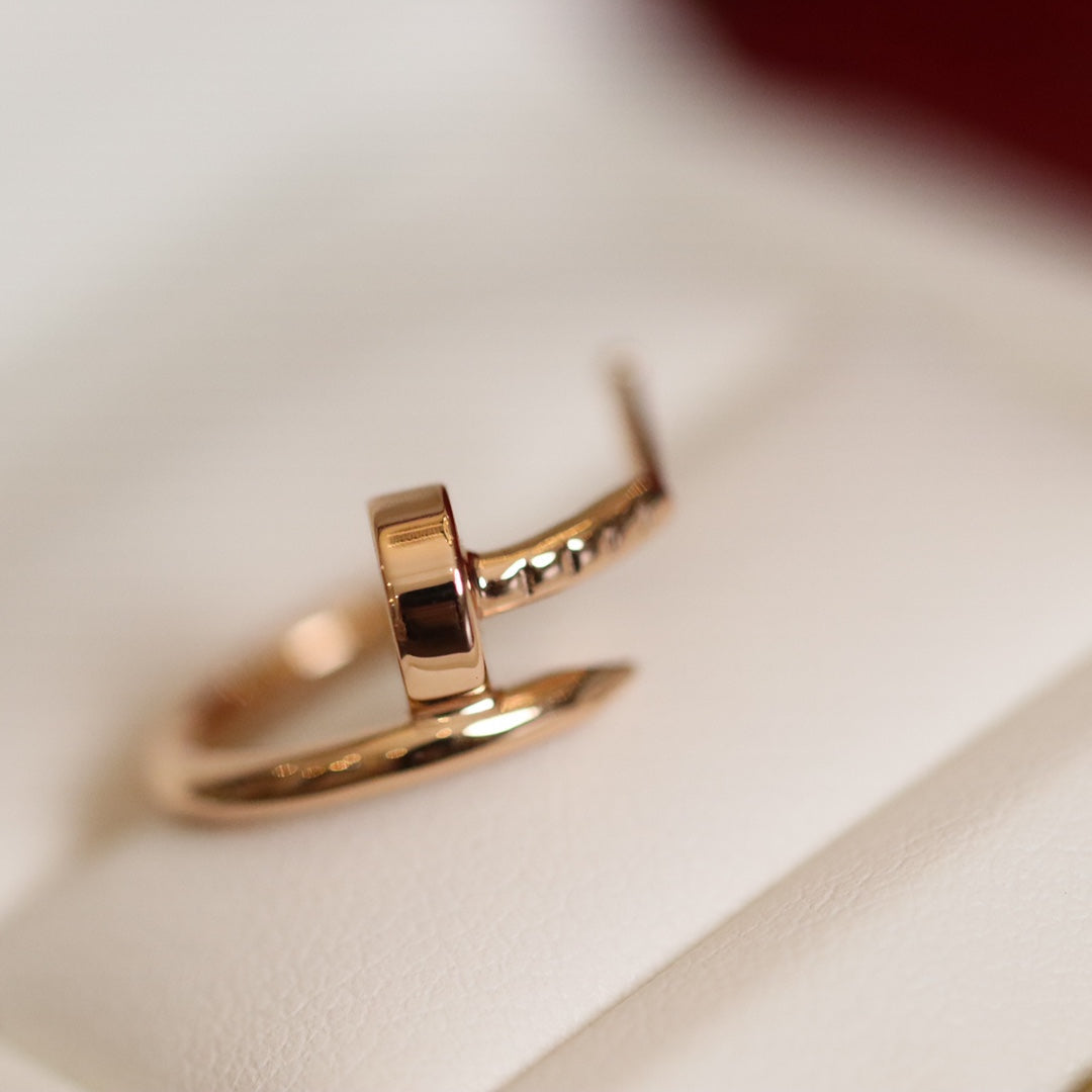 {
  "Elowen jewelsry": "Elowen ジュエリー",
  "JUSTE EARRINGS PINK GOLD": "JUSTE ピアス ピンクゴールド"
}
