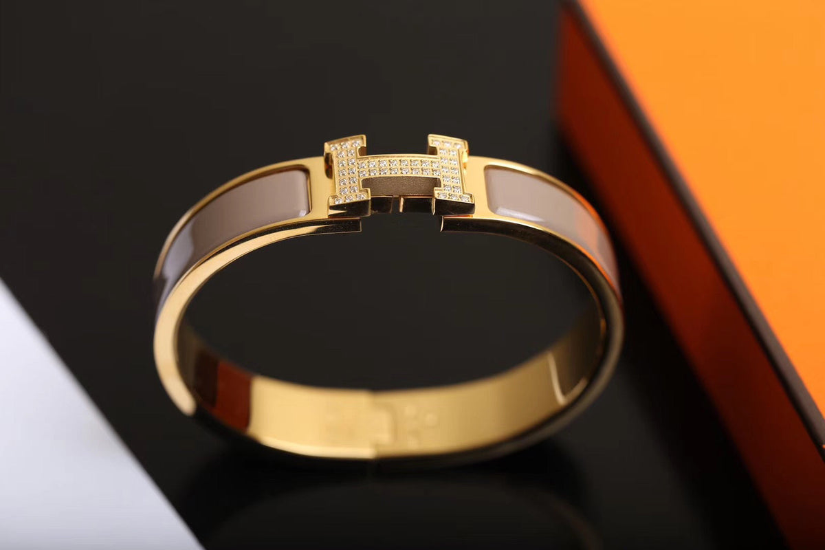 {
  "Elowen jewelsry": "Elowen Schmuck",
  "H BRACELET GOLD DIAMOND": "H-ARMBAND GOLD DIAMANT"
}