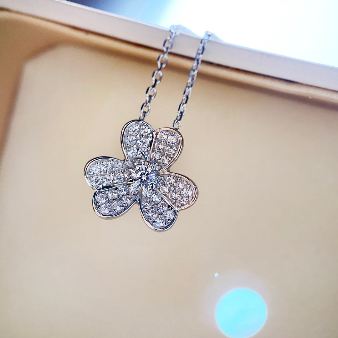 [Elowen jewelsry ]CLOVER DIAMOND NECKLACE SILVER