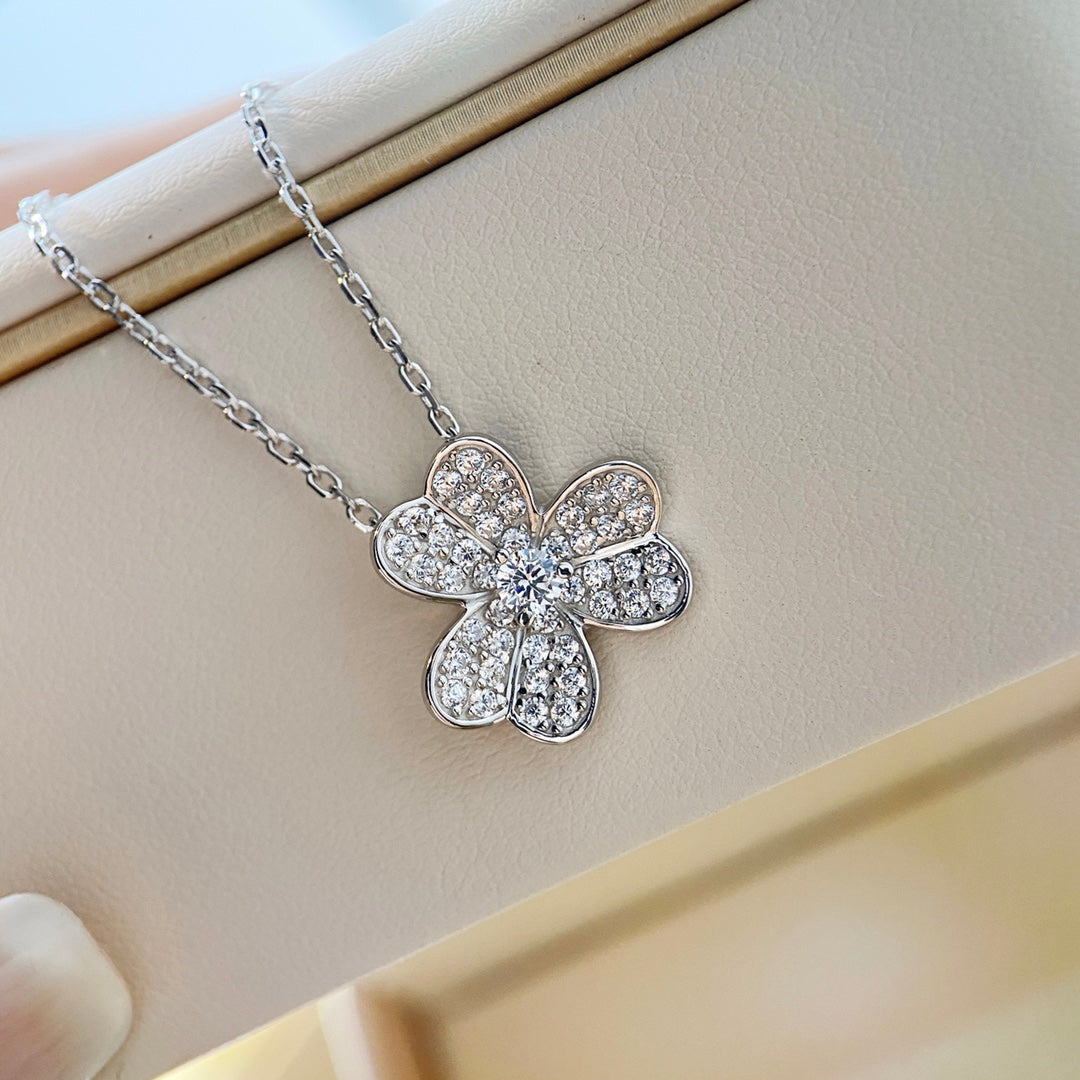 [Elowen jewelsry ]CLOVER DIAMOND NECKLACE SILVER