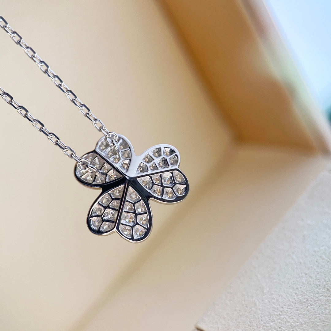 [Elowen jewelsry ]CLOVER DIAMOND NECKLACE SILVER