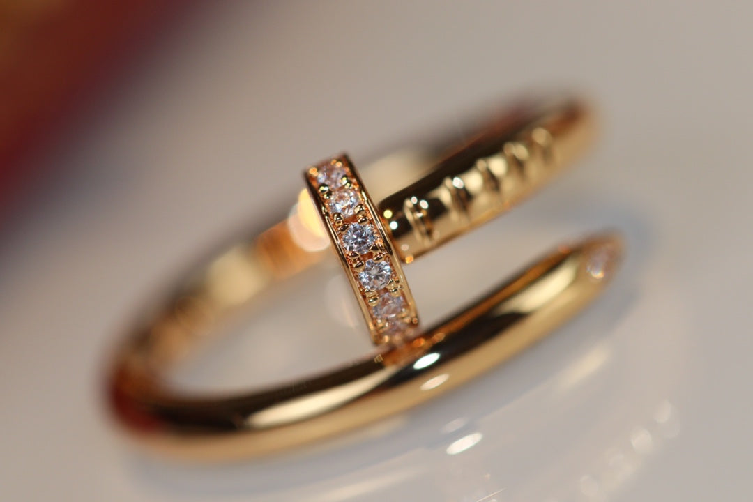 {
  "Elowen jewelsry": "Elowen ジュエリー",
  "JUSTE RING 2.65MM GOLD DIAMOND": "JUSTE リング 2.65mm ゴールド ダイヤモンド"
}