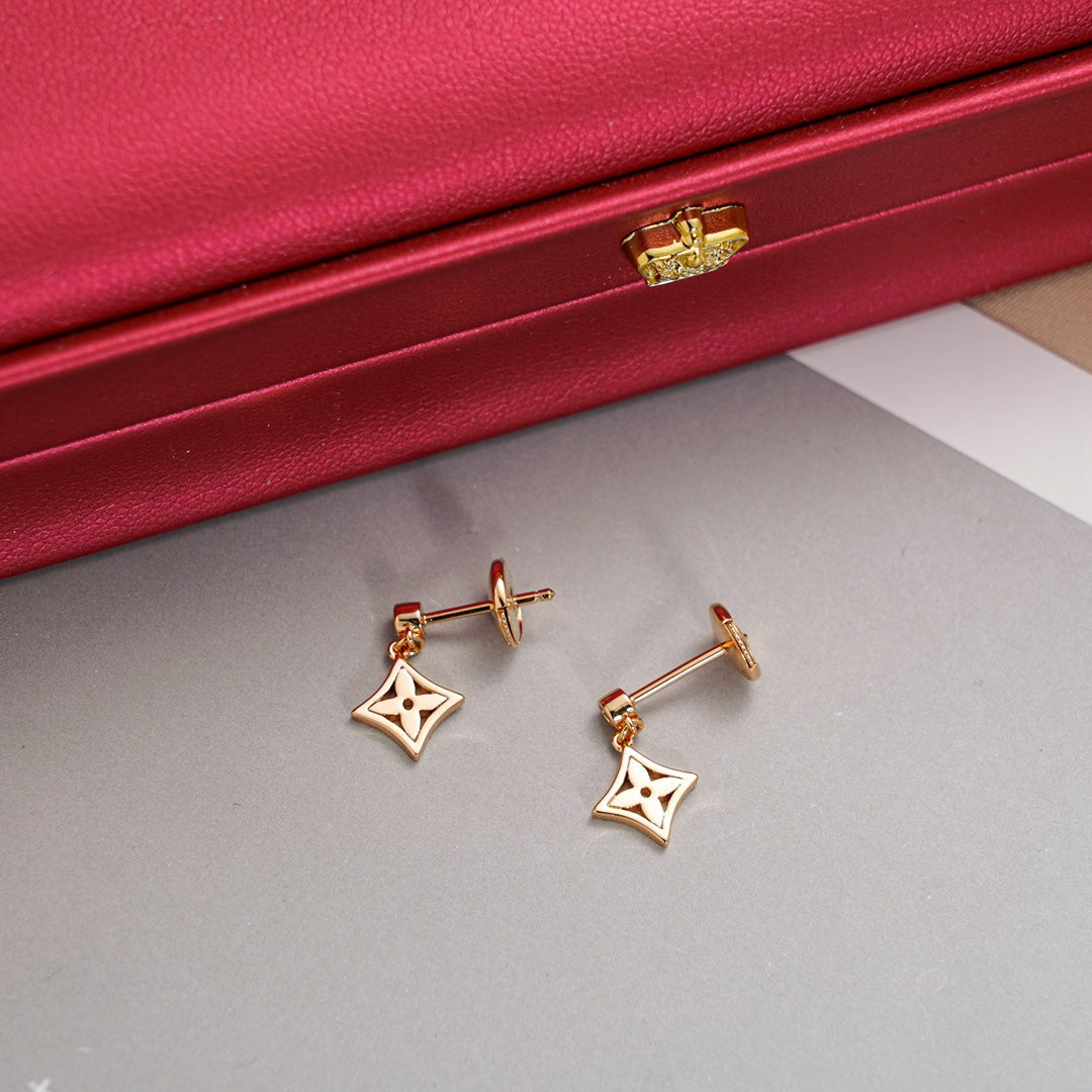 [Elowen Schmuck] STERN-OHRRINGE GOLD