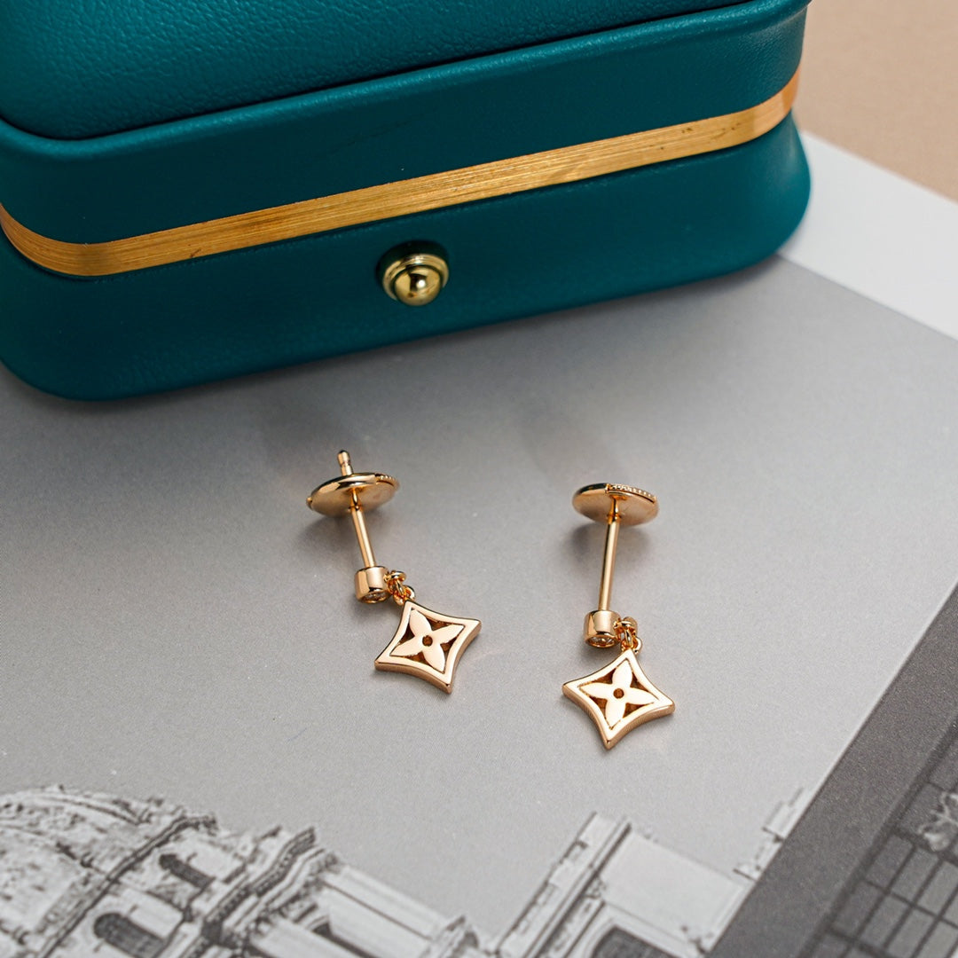 [Elowen Schmuck] STERN-OHRRINGE GOLD