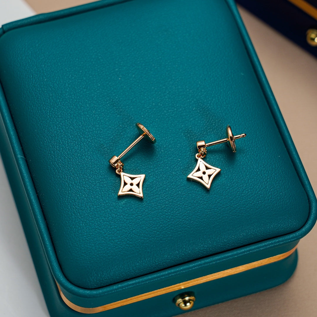 [Elowen Schmuck] STERN-OHRRINGE GOLD