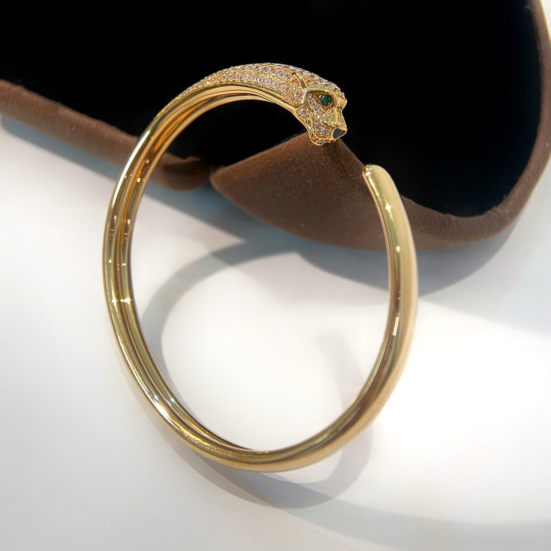 {
  "Elowen jewelsry": "Elowen ジュエリー",
  "PANTHERE GOLD DIAMOND OPEN BRACELET": "パンテール ゴールド ダイヤモンド オープンブレスレット"
}