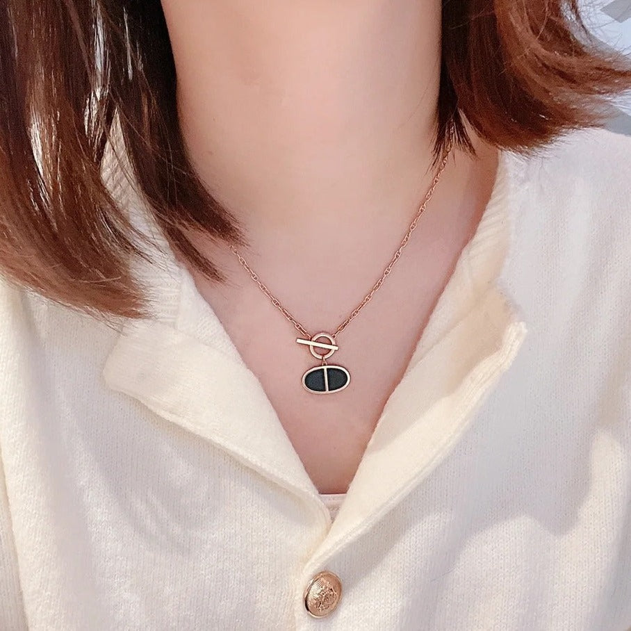[Elowen jewelsry ]ヴェルソ ブラックセラミックネックレス