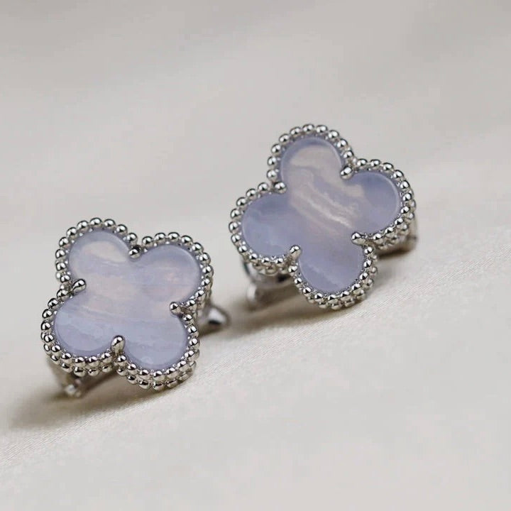 {
"Elowen jewelsry ": "エロウェン ジュエリー",
"CLOVER MEDIUM 1 MOTIFS  WHITE MOP EARRINGS SILVER": "クローバー ミディアム 1モチーフ ホワイトマザーオブパール ピアス シルバー"
}