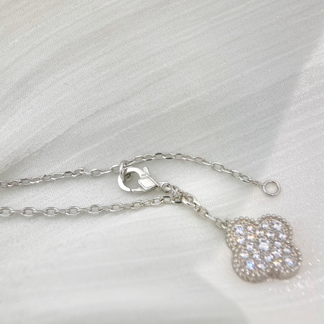 [Elowen jewelsry ]CLOVER 5 MOTIFS SILVER DIAMONDS NECKLACE