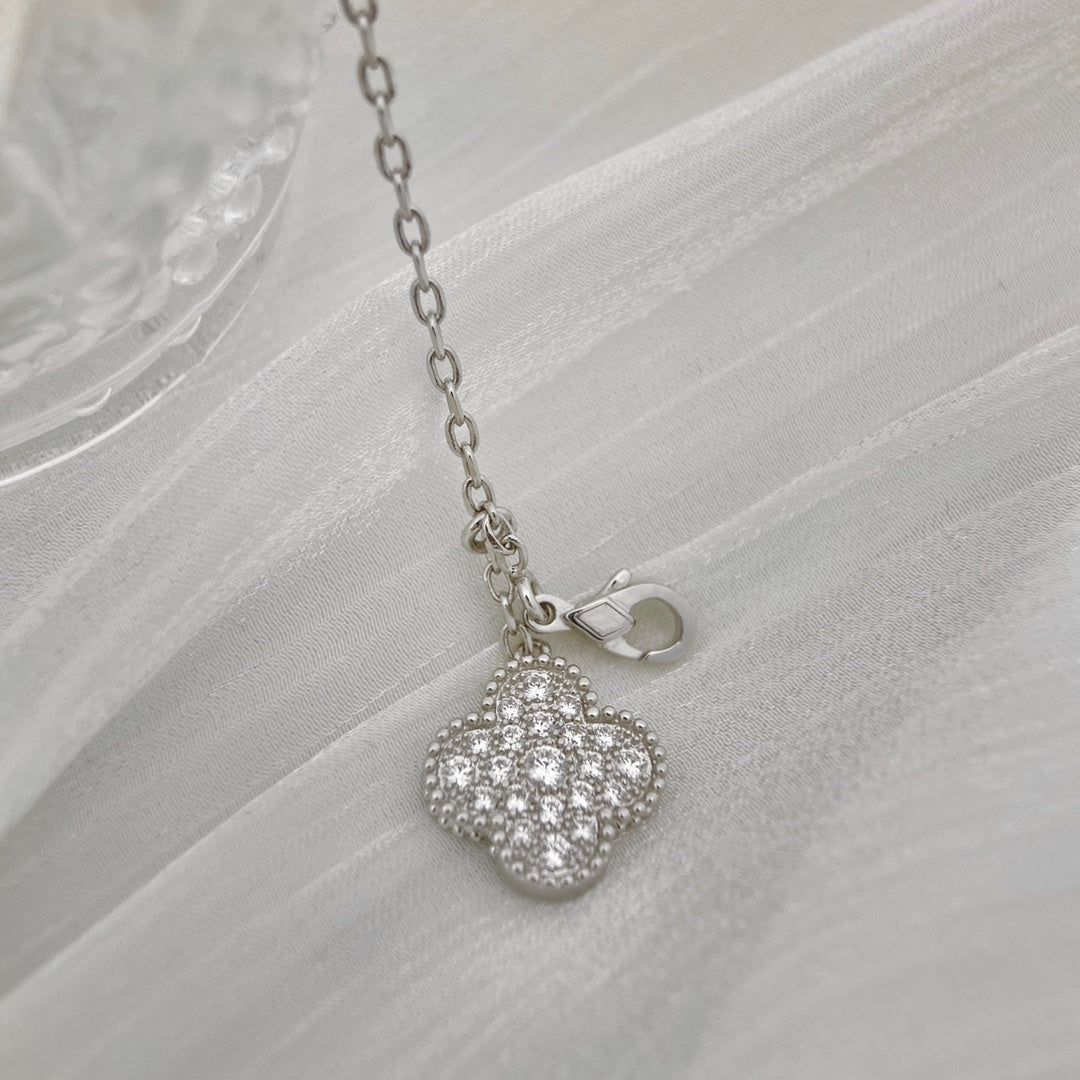 [Elowen jewelsry ]CLOVER 5 MOTIFS SILVER DIAMONDS NECKLACE