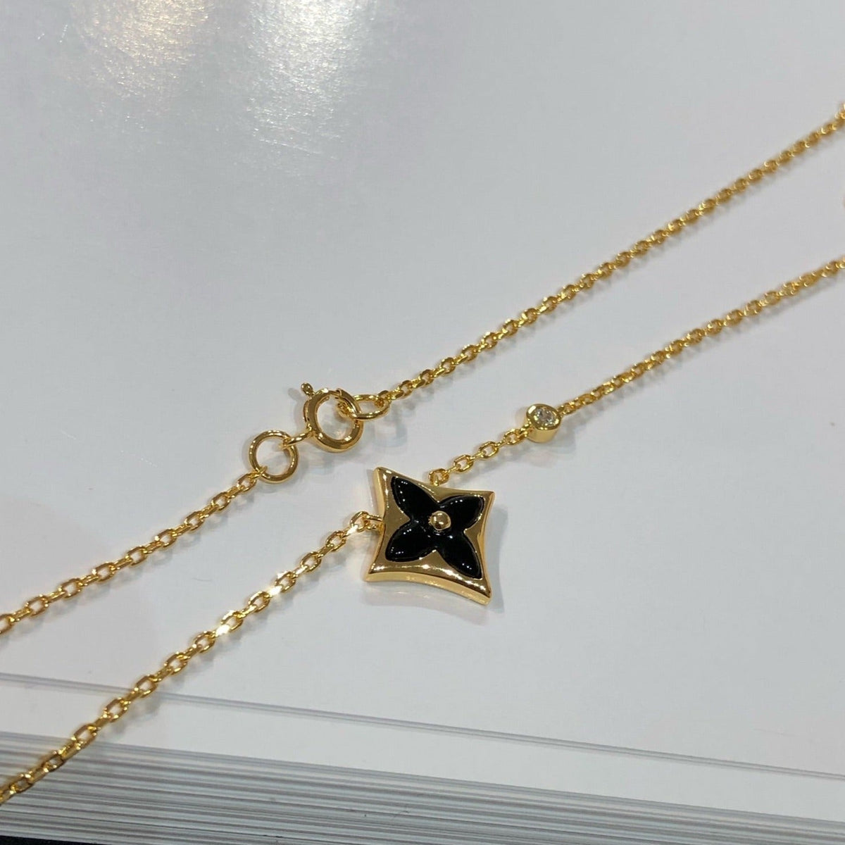 [Elowen Schmuck] STAR BLACK MOP HALSKETTE