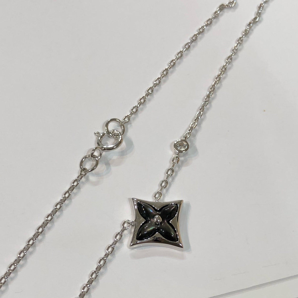 [Elowen Schmuck] STAR BLACK MOP HALSKETTE