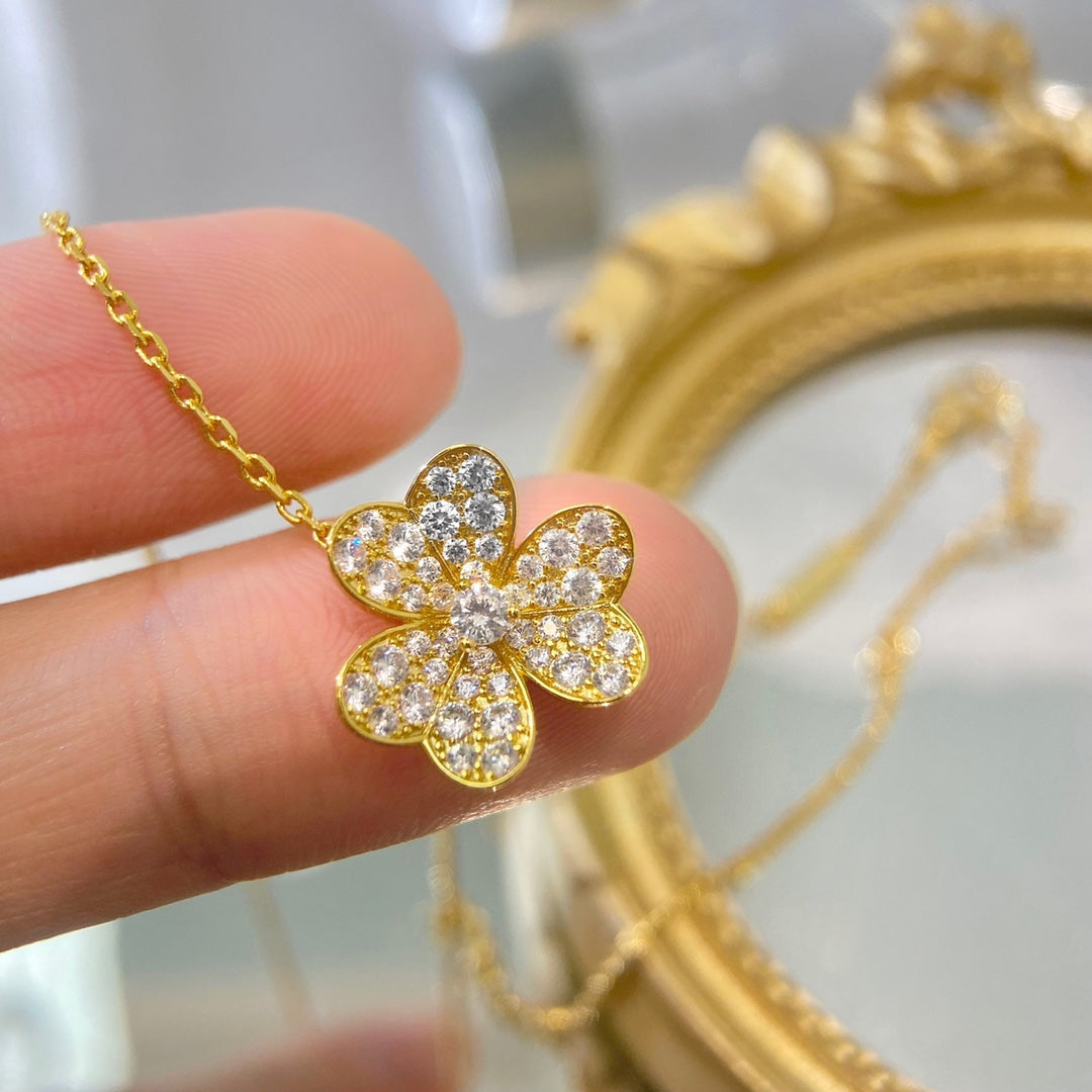 [Elowen Schmuck] BLUMEN-DIAMANTHALSKETTE