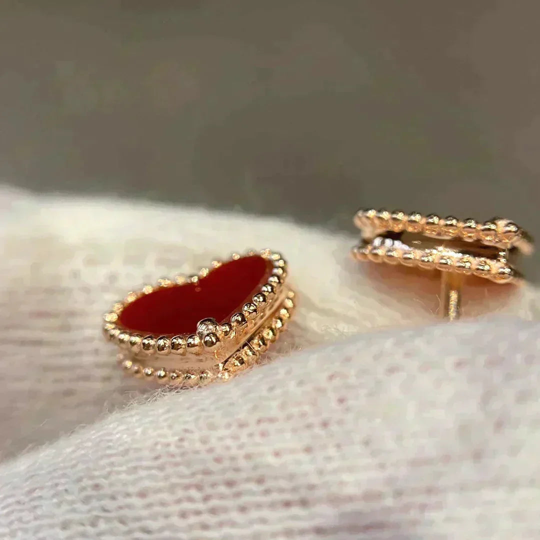 [Elowen jewelsry ]HEART CARNELIAN STUD EARRINGS