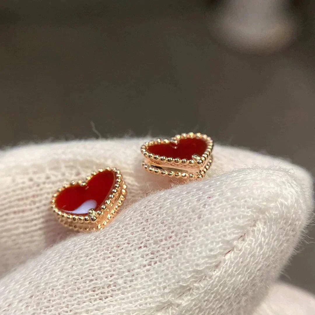 [Elowen jewelsry ]HEART CARNELIAN STUD EARRINGS