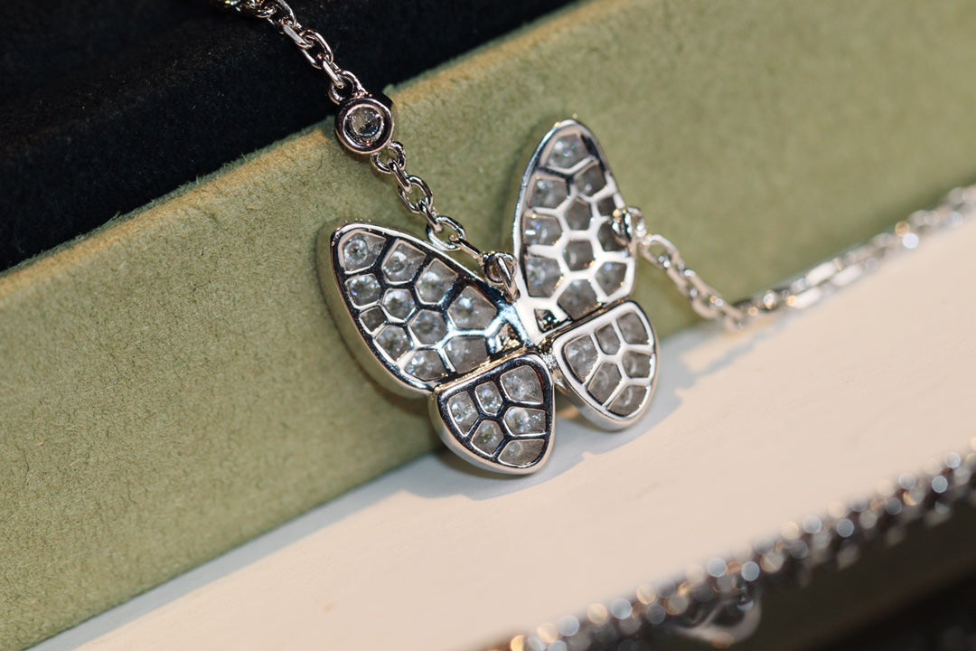 [Elowen jewelsry ]BUTTERFLY DIAMOND NECKLACE