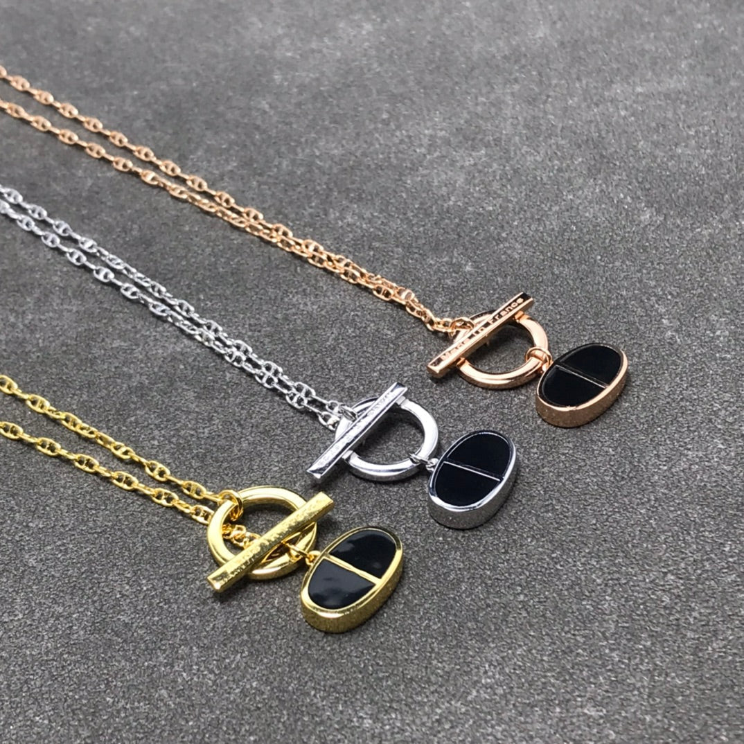 {
"Elowen jewelsry ": "Elowen Schmuck ",
"CHAINE VERSO BLACK CERAMIC  NECKLACE": "VERSO KETTE SCHWARZE KERAMIK HALSKETTE"
}